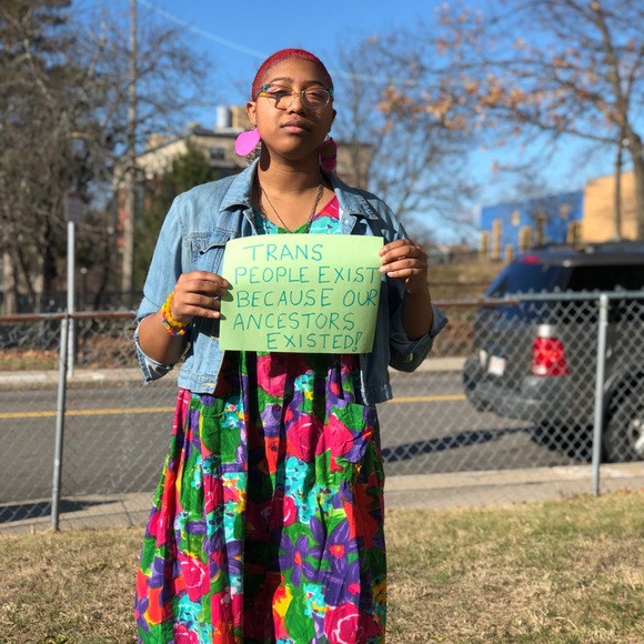 Meet your Posher, Riot - Picture 1 of 1